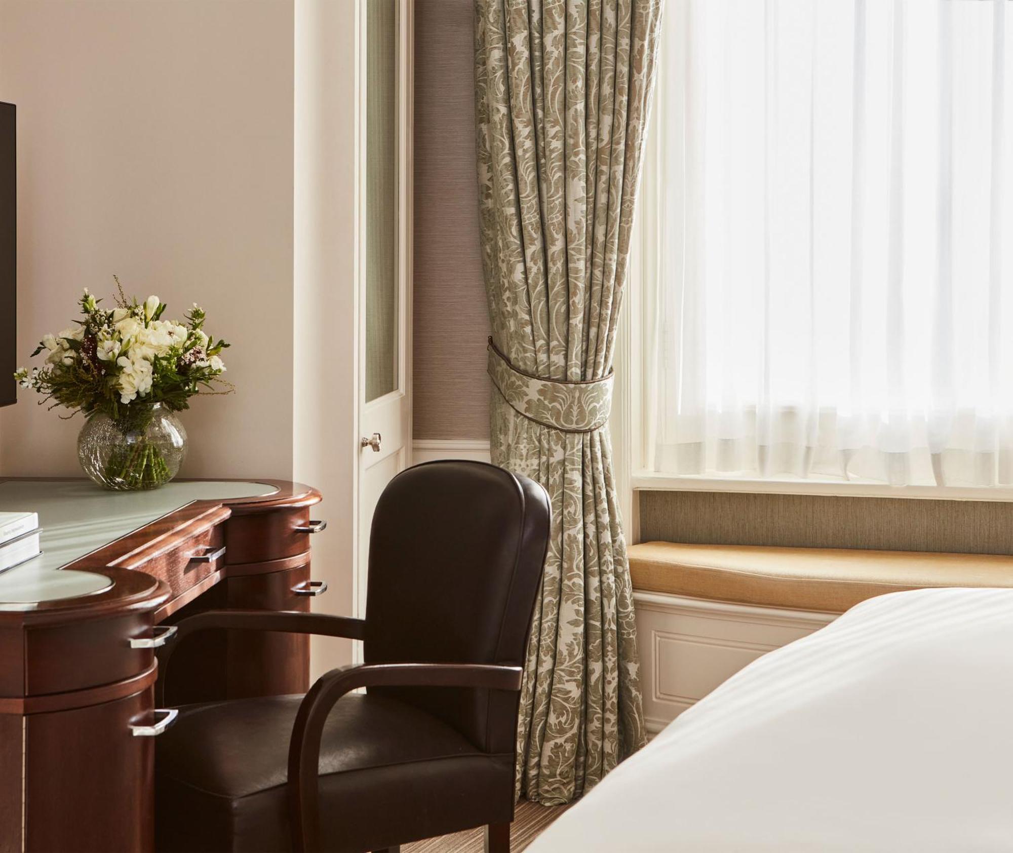 The Connaught, Maybourne London Bagian luar foto